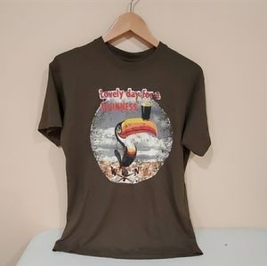 New! with tags Mens Guinness beer Tee Shirt M NWT